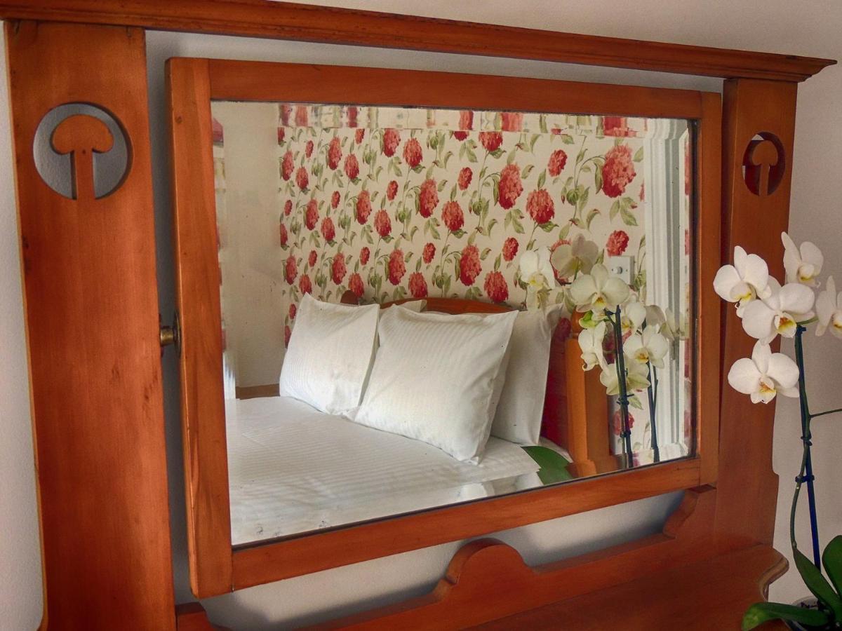 Woodbine Cottage Bourton-on-the-Water Extérieur photo
